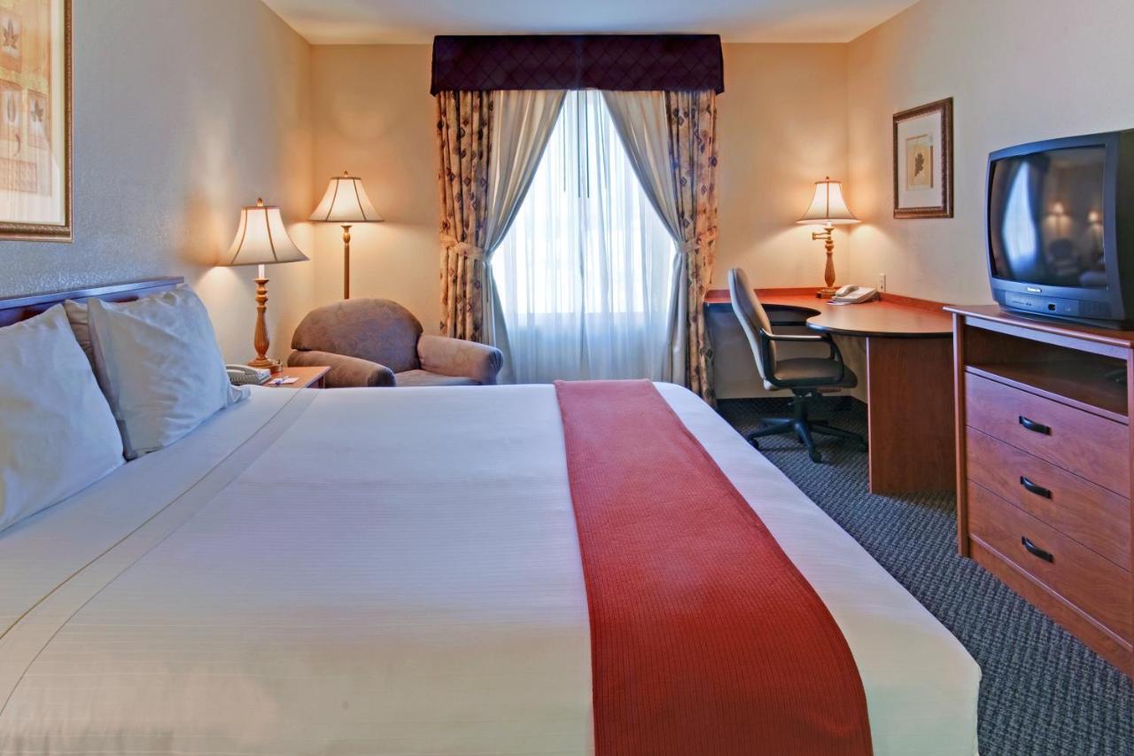 Holiday Inn Express Las Vegas-Nellis By Ihg Екстериор снимка