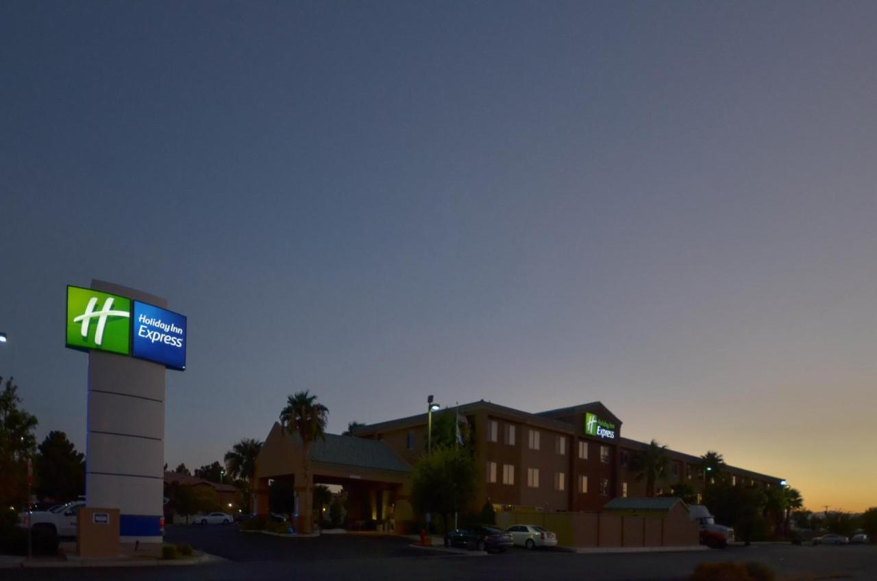 Holiday Inn Express Las Vegas-Nellis By Ihg Екстериор снимка