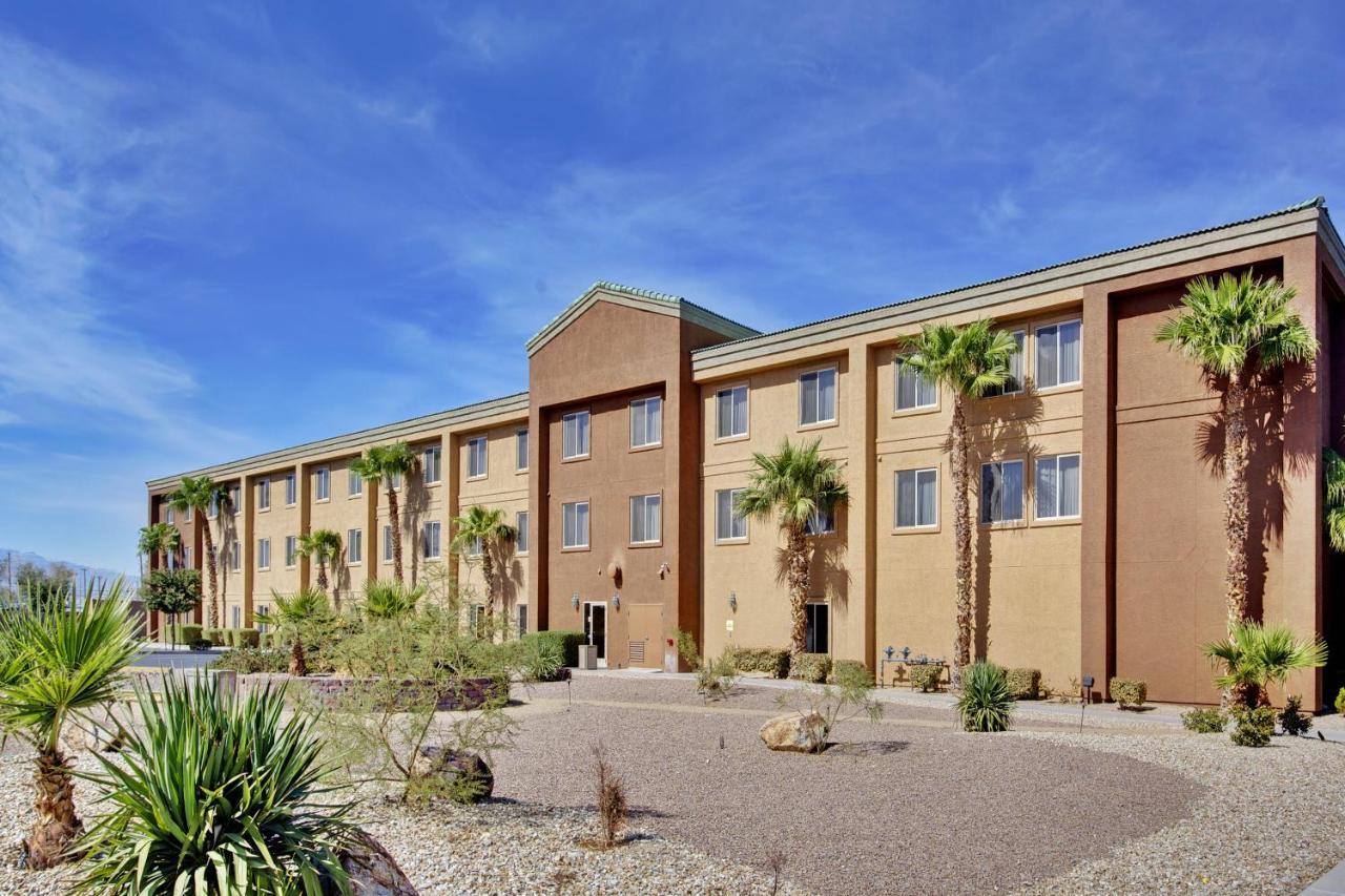 Holiday Inn Express Las Vegas-Nellis By Ihg Екстериор снимка