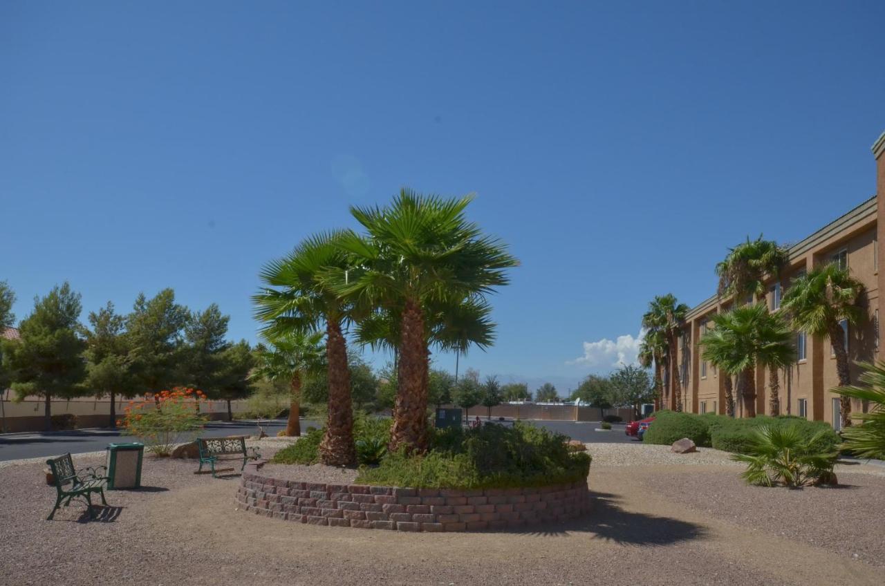 Holiday Inn Express Las Vegas-Nellis By Ihg Екстериор снимка