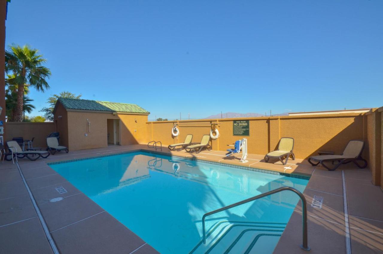Holiday Inn Express Las Vegas-Nellis By Ihg Екстериор снимка