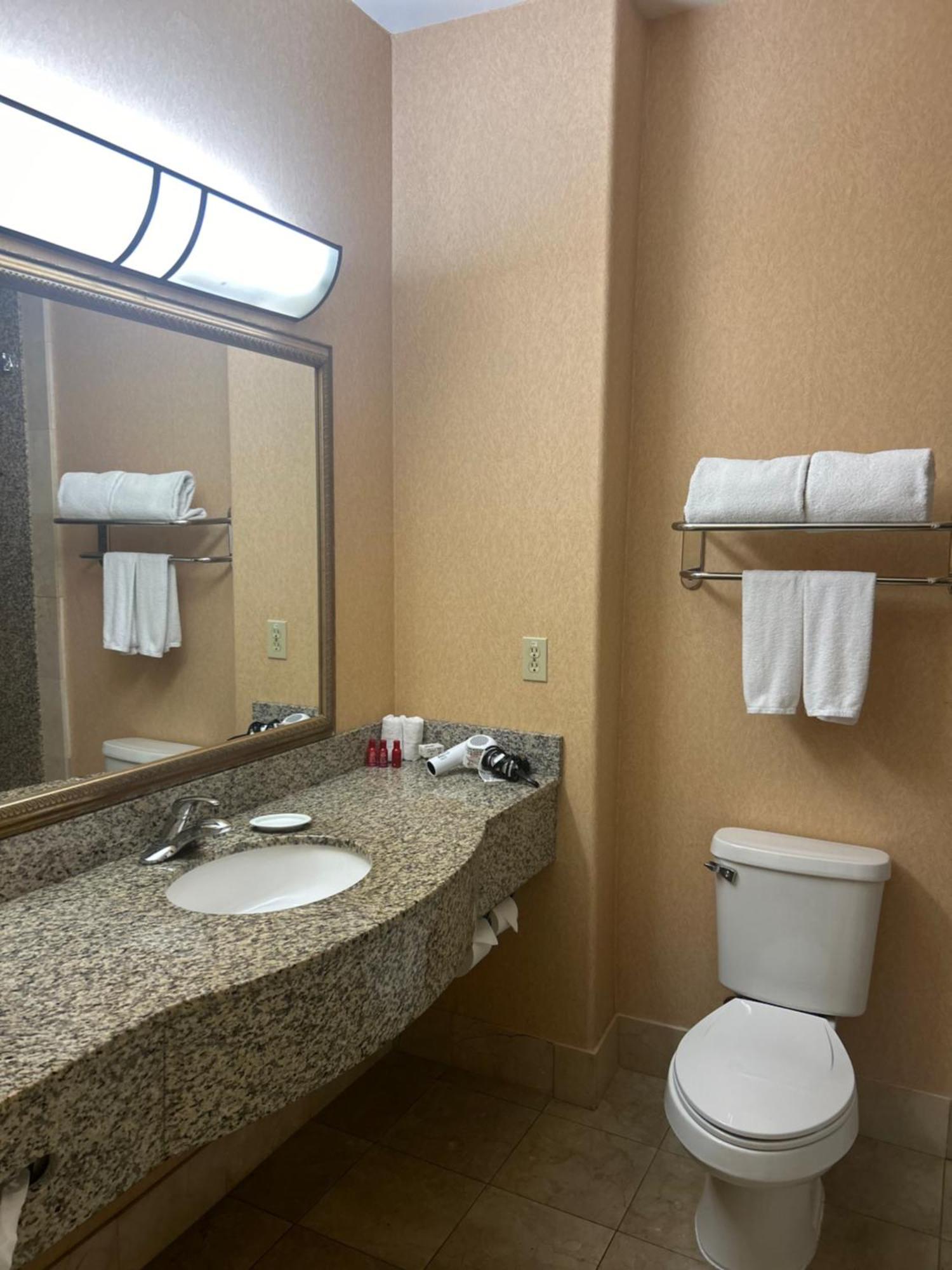 Holiday Inn Express Las Vegas-Nellis By Ihg Екстериор снимка