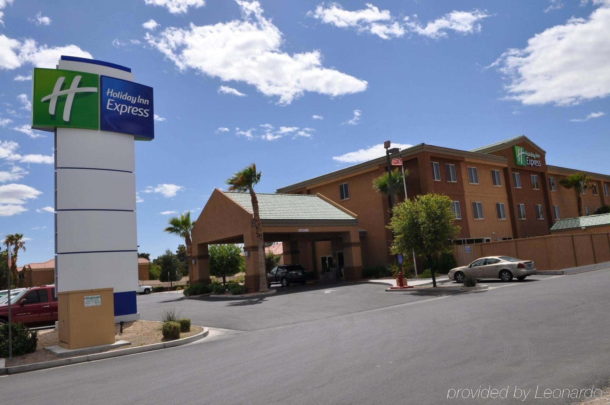 Holiday Inn Express Las Vegas-Nellis By Ihg Екстериор снимка