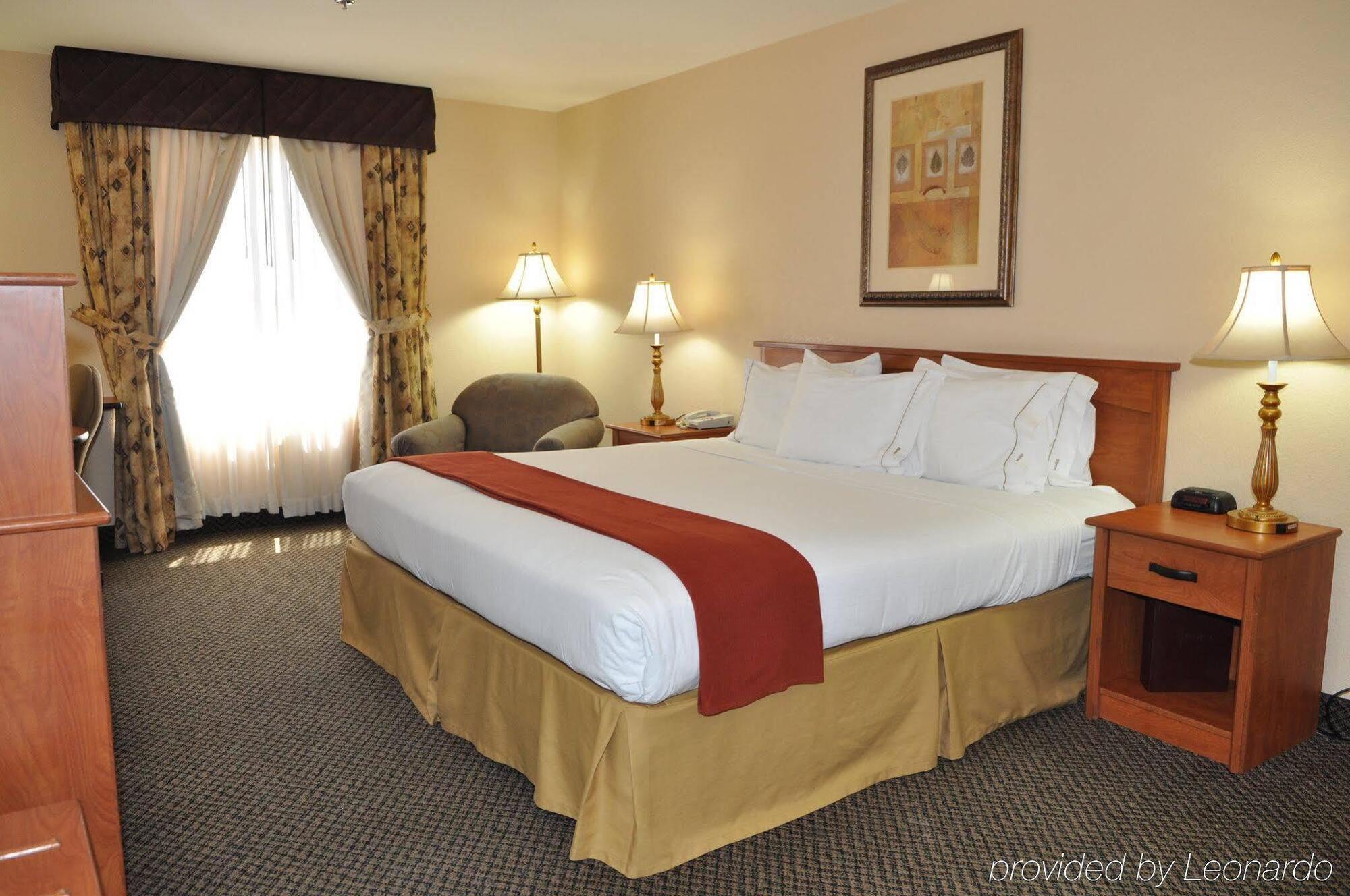 Holiday Inn Express Las Vegas-Nellis By Ihg Екстериор снимка